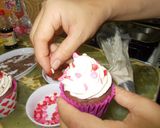 Foto del paso 8 de la receta: Cupcakes Red Velvet "Día de los enamorados" ❤️