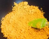 A picture of step 3 of Besan ke dry fruit ladoo.