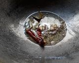 A picture of step 5 of Chole Bedmi Puri.