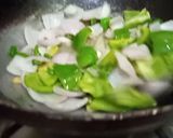 A picture of step 4 of Chicken manchurian.