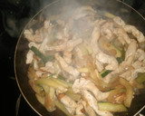 Foto del paso 3 de la receta: Pollo y calabacín al curry