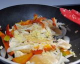 Foto del paso 3 de la receta Pollo agridulce con nísperos