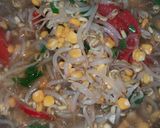 Foto langkah ke 4 dari resep Tumis Kuah Tauge Jagung.