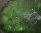 Foto langkah ke 5 dari resep Kue Klepon.
