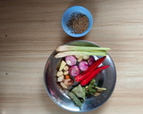 Foto langkah ke 1 dari resep Tongseng Ayam Tanpa Santan.
