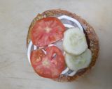 વેજ ચીઝ બર્ગર (Veg Cheese Burger Recipe In Gujarati) રેસીપી સ્ટેપ5ફોટો