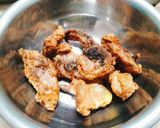 Hình bước làm 2 của món Đùi gà chiên sauce gia vị