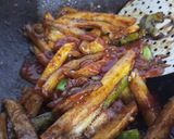 A picture of step 11 of Honey chilli potato.