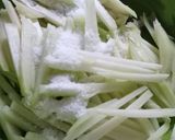 Foto langkah ke 1 dari resep Labu siam soto.
