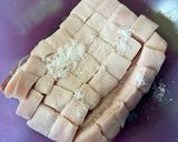 รูปขั้นตอนการทำที่ 4 ของ “หมูกรอบ 2 เวอร์ชั่น”