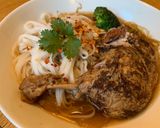 A picture of step 6 of Slow cooker- duck with rice noodles.
