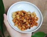 Hình bước làm 4 của món Ốc tỏi xào bơ