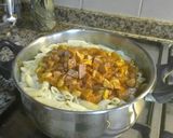 Foto del paso 4 de la receta: Macarrones con salchichas en salsa de tomate