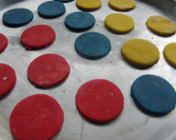 Foto del paso 6 de la receta: Alfajorcitos de maicena en colores / coloridos