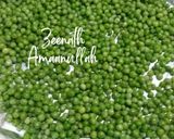 A picture of step 2 of Oven Roasted Salted Green Peas.