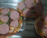 Foto del paso 2 de la receta: Pizza con pan de pita