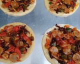 Foto langkah ke 4 dari resep Pizza Bakso Frozen.