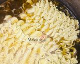 A picture of step 2 of Egg Veggies noodle 🍜by maryumms_cuisine🌸.