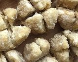 Foto langkah ke 5 dari resep Bakso Goreng Tanpa Daging.