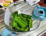 Foto langkah ke 2 dari resep Kue Putu Pandan Dengan Cetakan.