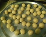 A picture of step 2 of Crispy and crunchy KULKULS.