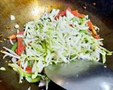 રોટી નુડલ્સ (Roti Noodles Recipe In Gujarati) રેસીપી સ્ટેપ4ફોટો