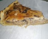 Foto del paso 4 de la receta: Quiche de champiñón y cebolla morada