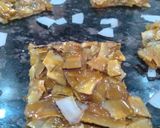 ટોપરા ની ચીકી (Topra Chiki Recipe In Gujarati) રેસીપી સ્ટેપ3ફોટો