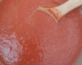 Foto del passaggio 4 della ricetta Pizza con salmone,insalata,ricotta e pomodori