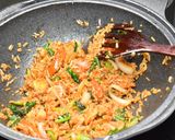 รูปขั้นตอนการทำที่ 6 ของ ข้าวผัดโบราณ