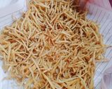 Foto langkah ke 4 dari resep Serundeng Talas.