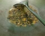 Foto langkah ke 3 dari resep Tumis kangkung tudai toge.