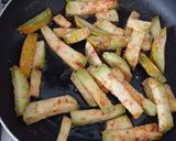 Foto del paso 4 de la receta: Calabacín con soja