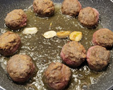 Foto del paso 4 de la receta: Albóndigas con garbanzos y champiñones