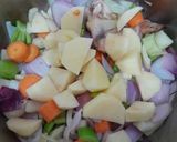 صورة لخطوة 2 من وصفة حساء بالبطاطا وشمر والجبن🥔🧀