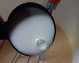 Foto del paso 1 de la receta: Alfajores de maizena con aceite🤓
