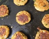 A picture of step 2 of Oats aloo tikki.