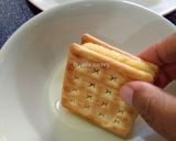 Foto langkah ke 3 dari resep Gabin Malkist Goreng Vla Susu.