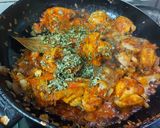 A picture of step 2 of Chicken Curry with Fennel Seeds and Kasoori Methi.