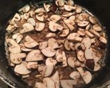 Foto del paso 2 de la receta Solomillo de Ternera al Pedro Ximénez con champis y Piñones