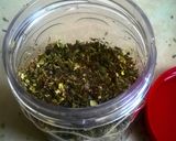 A picture of step 9 of Homemade Italian Herb Rub.