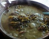 Foto del paso 3 de la receta: Verdolagas con espinazo en salsa verde