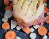 Pas rețetă Pulpă de porc cu şoric și legume la cuptor 1 fotografie
