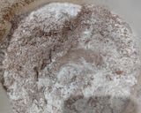 Foto langkah ke 3 dari resep Choco banana bread + sea salt.