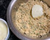 A picture of step 2 of Methi Thepla.