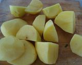 Foto del paso 3 de la receta: Pollo con papas al Romero