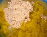 A picture of step 4 of Spicy pumpkin curry.