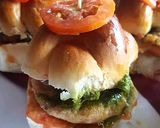 A picture of step 3 of Potatoes Bun kabab with mint chutney.