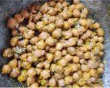 A picture of step 4 of Kala chana.