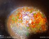 Foto del paso 4 de la receta: Calamar estofado con pasta de curry rojo